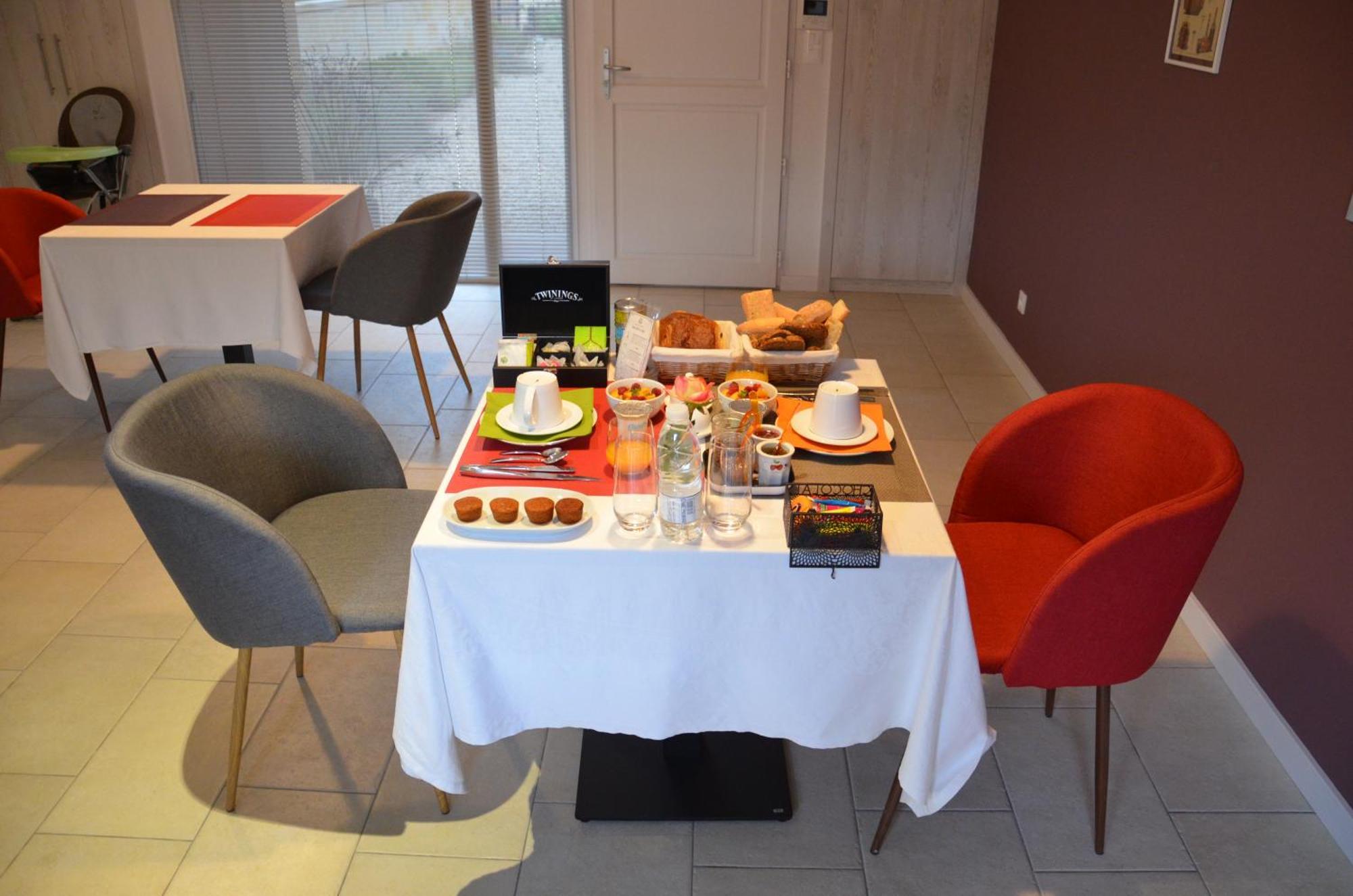 Bed and Breakfast Les Ambeles Saint-Magne-de-Castillon Zewnętrze zdjęcie